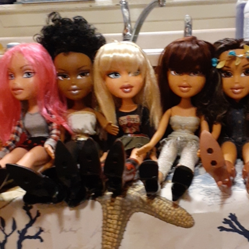 1st edition of bratz dolls